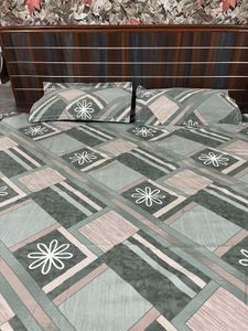 Floral Pattern double bed bedsheet