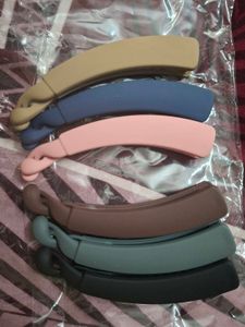 New Unused Colorful Hair Clips - 6 Piece Set