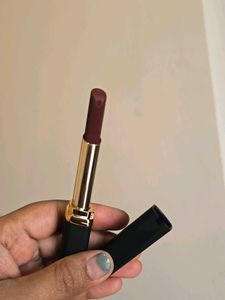 L&#39;Oreal Matte Lipstick - 590 Le Nude Assertive