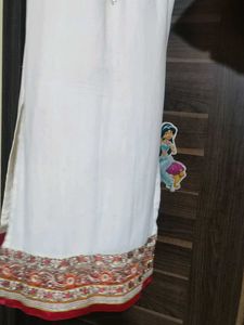 Sleeveless Kurti With Salwar