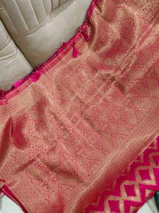 Women Zari Paithani Saree