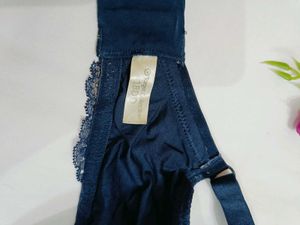 🇳🇿💫💗 Neavy Blue Colour Imported Bra