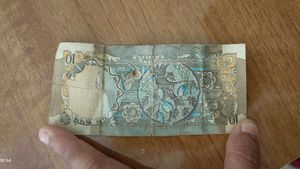 Unique Rare 10 Rupee Note With Peacock And Horse Design,And Also With Sigh Of Governer Rana Malhotra