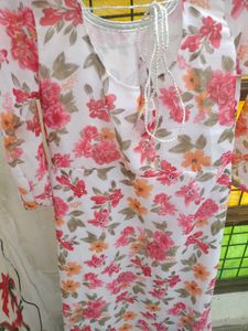 🌷Floral Print Midi Dress