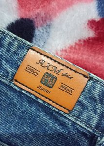 Classic Women Mom Jeans 👖