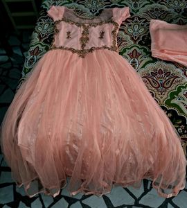 90%off💥 Peach Net Gown With Stones Embroidery