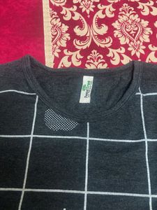 Apple Print T-Shirt