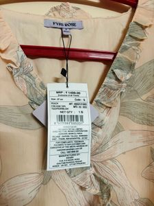 New Floral Printed Wrap Top