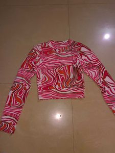 Swirl Print Long Sleeve Crop Top