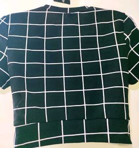 Trendy Knotted Grid Tee