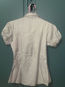 Striped short sleeve shirt