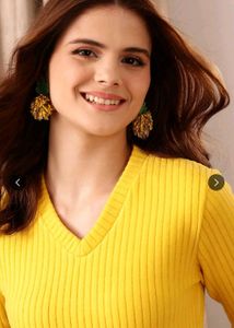 Street 9 Ribbed V-Neck Fitted Crop Top