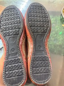 Ethnic Brown Jutti Flats