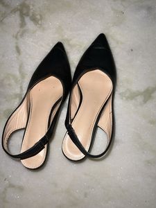 Price Drop 🤩- Kitten heels