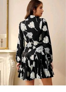 Chic Black &amp; White Floral Shirt Dress