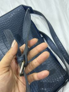 Esbeda Tote Bag