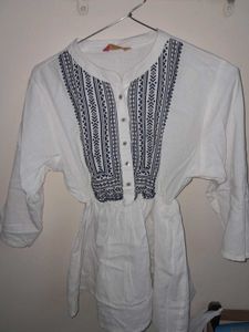 Vishudh Branded Top