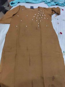 Elegant Embroidered Kurta