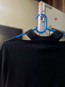 Black Long Sleeve Top