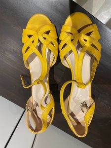 Yellow Van Huesan Heels For Women