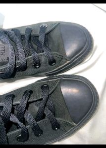 Black Converse