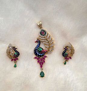 Peacock Pendant Set