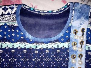 Patterned Sleeveless Top
