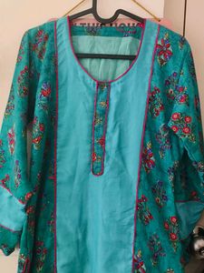 Elegant Floral Print Kurta