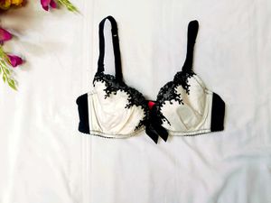 🇳🇿💫💗 Imported Lace Trim Bra