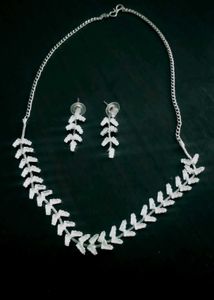 Elegant Necklace & Earring Set