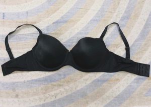 Triumph Wired Black Bra(Non-padded)