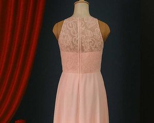 Elegant Pink Lace Dress