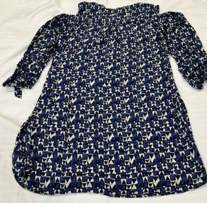 Blue &amp; White Printed Cold-Shoulder Kurta
