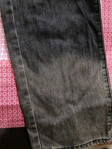 Trendy Grey Wash Jeans - 26-28 size