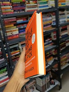 Hardcover The Subtle Art of Not Giving a F*ck