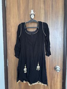 Elegant Black &amp; Gold Embroidered Tunic