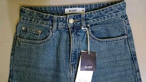 Bluer Vintage Wash Blue Jeans Size 28