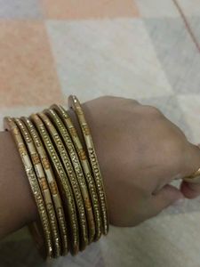 Lac Bangles