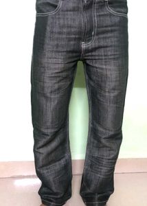 Size (28-29)Dark Wash Jeans