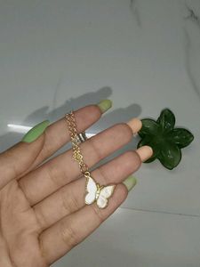 Butterfly Pendant Necklace &amp; claw flower clucker