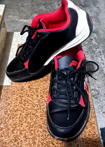 Shoe