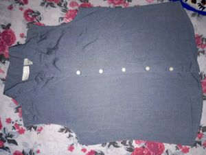 Black Sleeveless Shirt