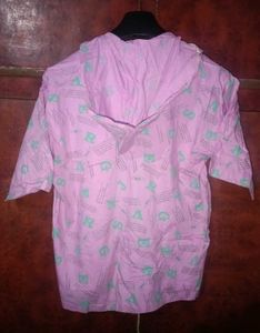 Women Shirt M Size Half Sleeves with Attached Cap