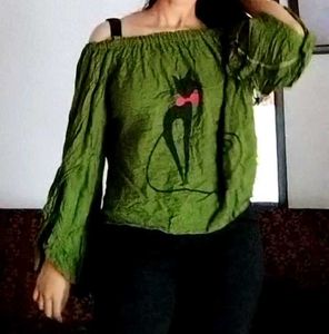 Olive Green 🍏 Cat Print Offshoulder Top