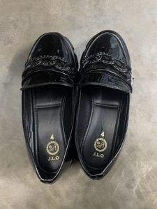 Stylish Black Chunky Loafers