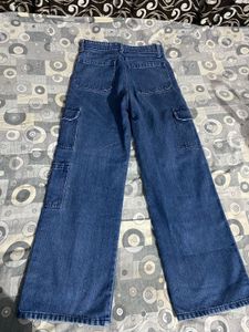 Wide Leg Cargo Jeans