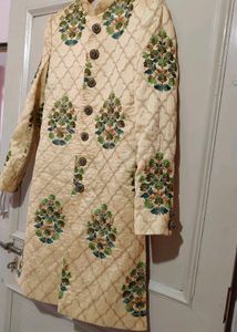 Cream Colour Floral Design Jodhpuri