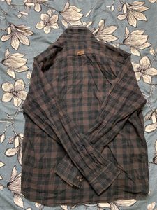 WROGN Men Black &amp; Grey Slim Fit Checked Casual Shi
