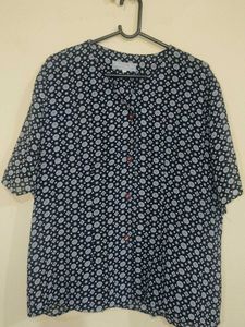 Patterned Short Sleeve Top