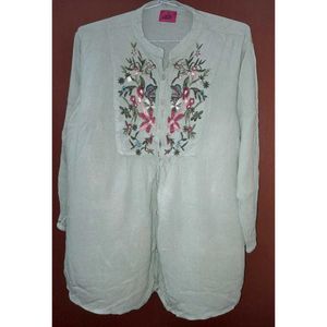Floral Embroidered Tunic Top